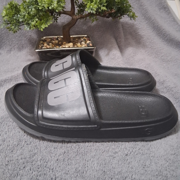 UGG Other - UGG Men's Charcoal Slide Sandals